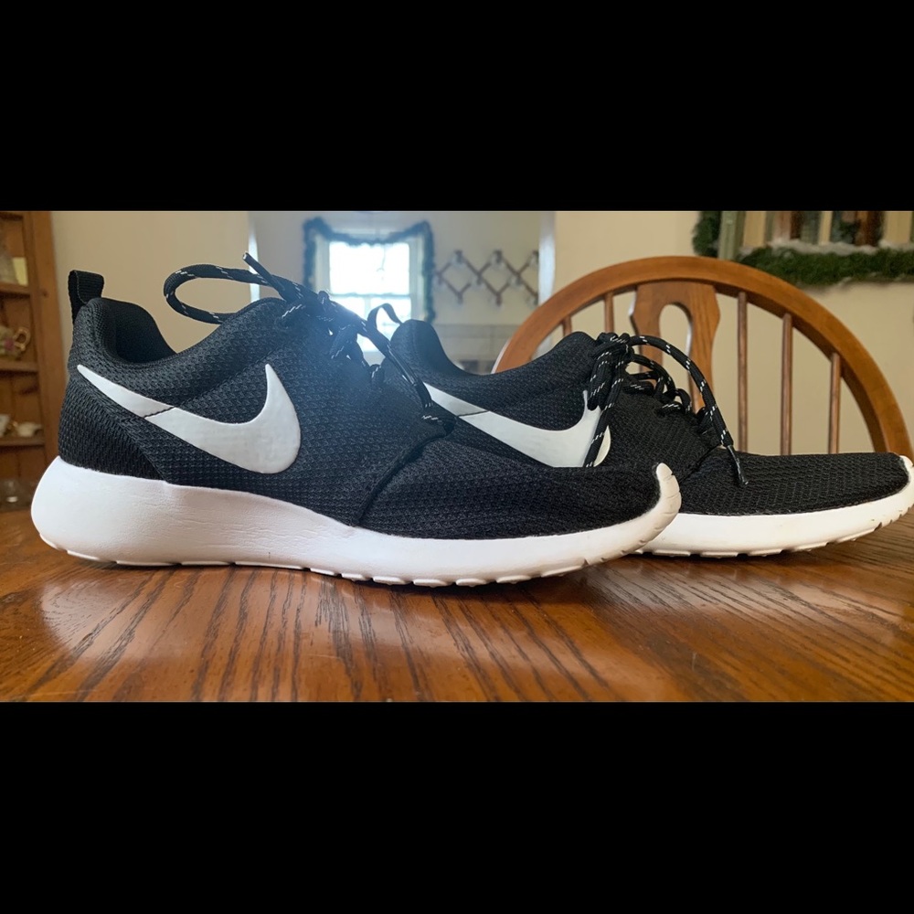 Nike Roshe Run Shoes